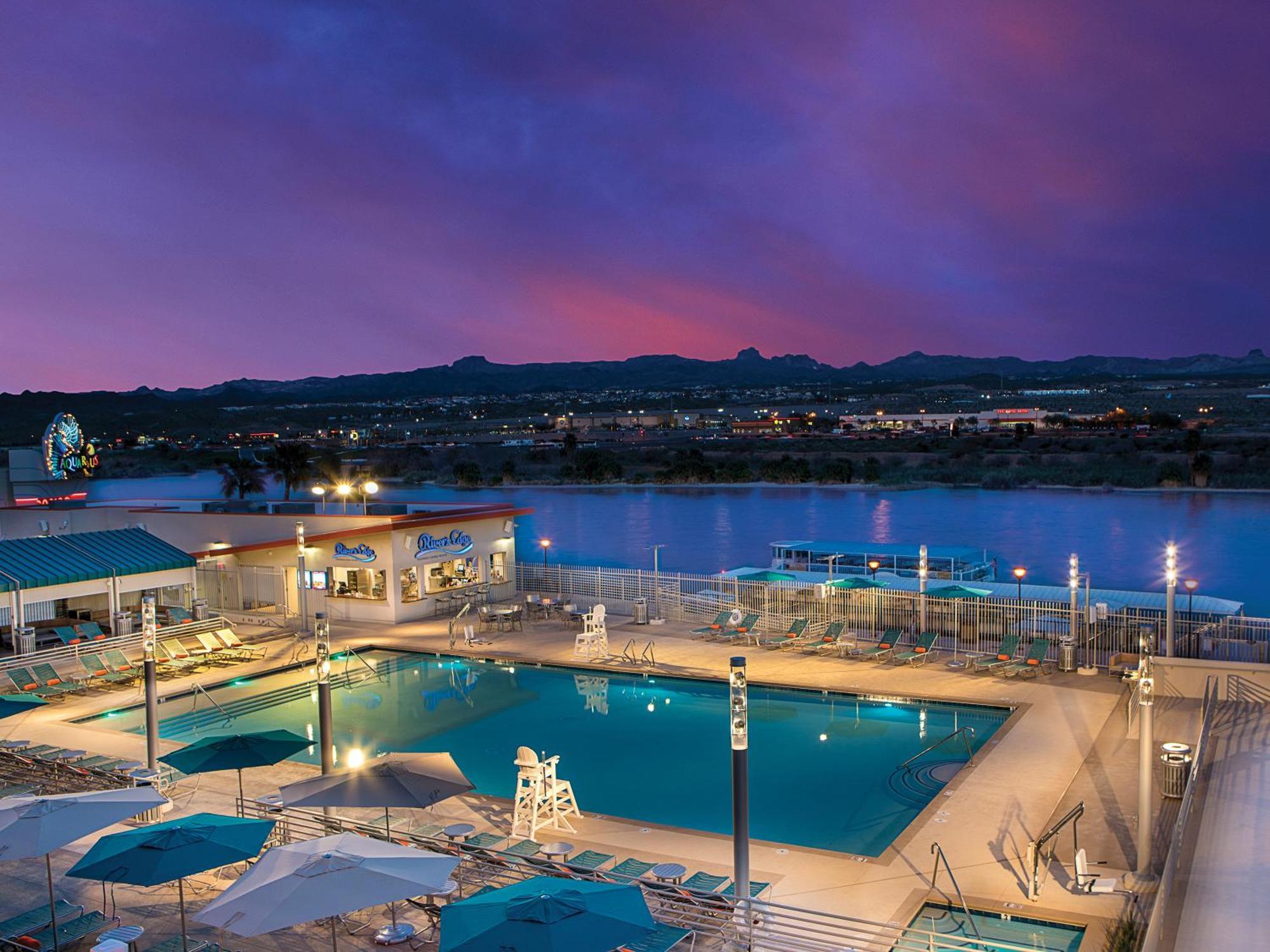 Aquarius Casino Resort Лафлин Екстериор снимка
